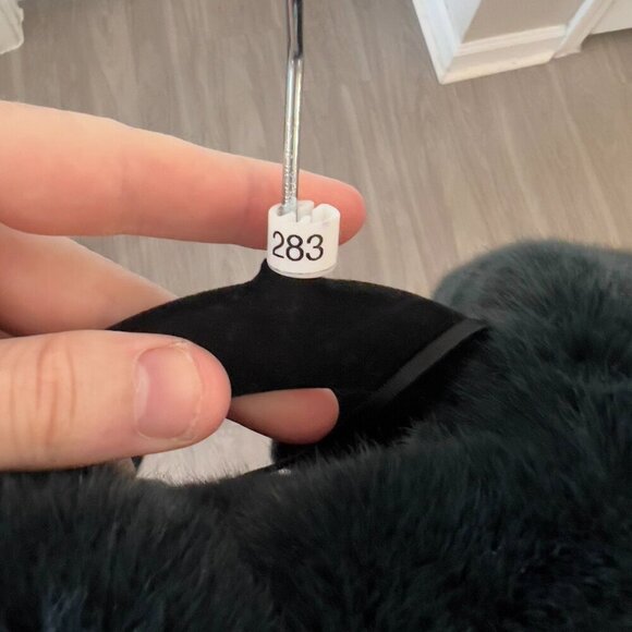 Mango Oversized Faux Fur Coat Size Small Color Black - Picture 7 of 7